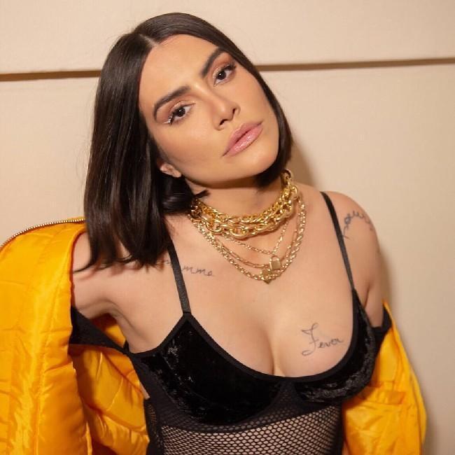 CLEO PIRES