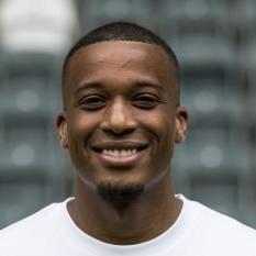 Alassane Plea