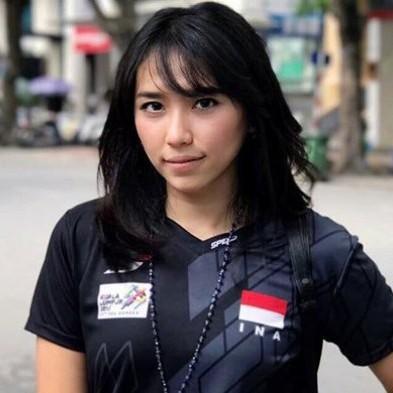 Yola Yuliana