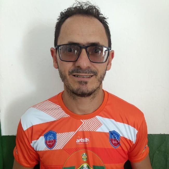 Roberto diretor de futebol