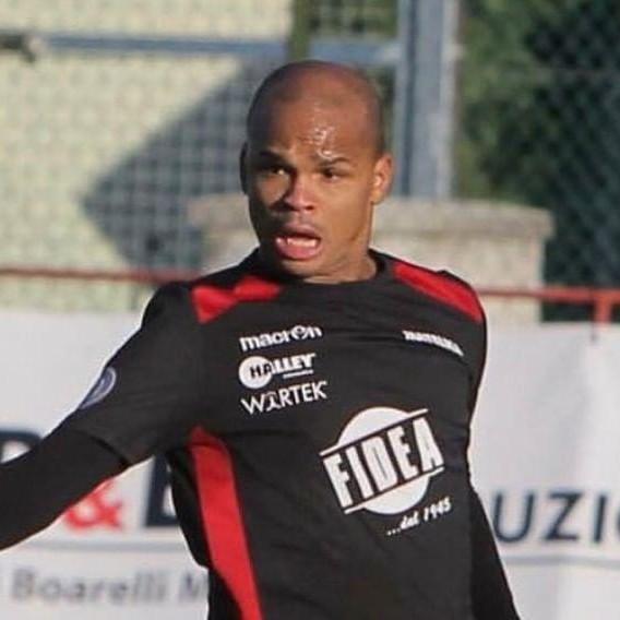 Leo Itália