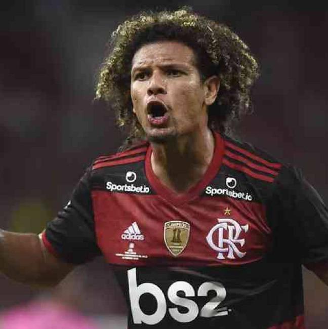 VOL Willian Arão