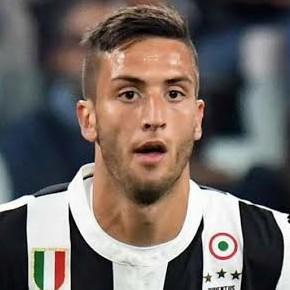 R. BENTANCUR