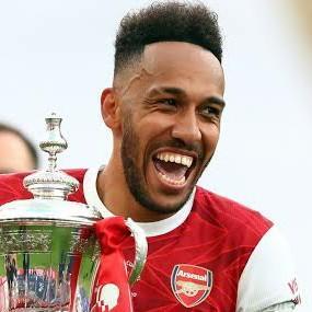 P. E AUBAMEYANG