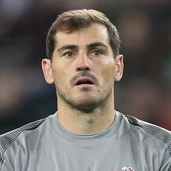 I. CASILLAS
