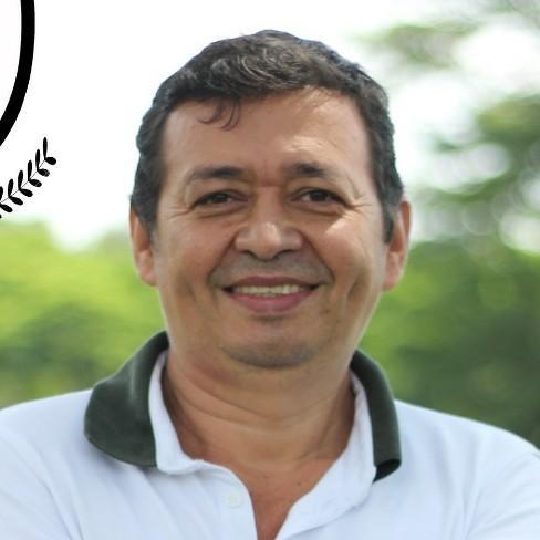 Z D.T. Nahum Buritica