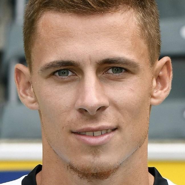 nA 7 T.Hazard