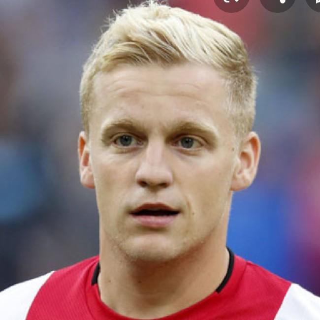 m 6 D.Van de Beek
