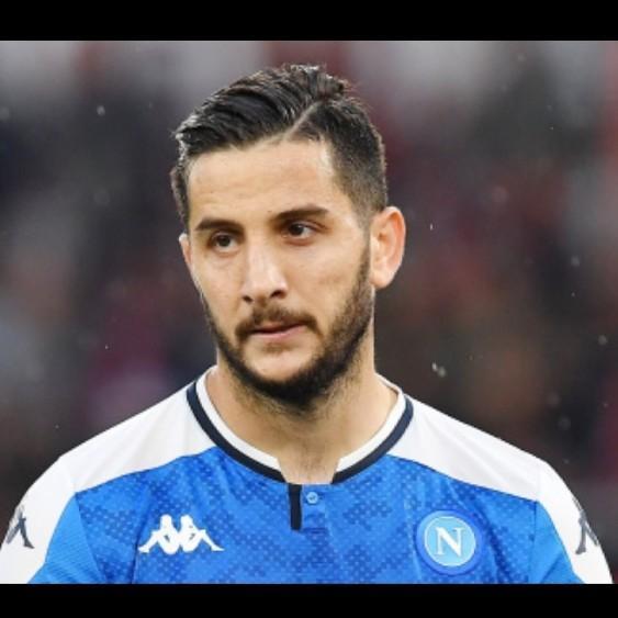 Manolas