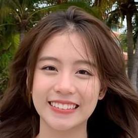 ทีมฟ้อนด์ BNK48