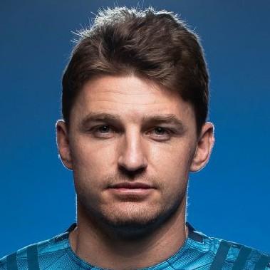 15. Beauden Barret