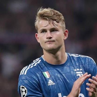MATTIAS DE LIGT