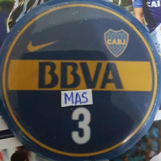 3 Más