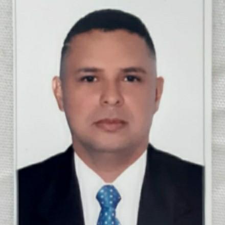 Z D.T. Dussam Javier Peña
