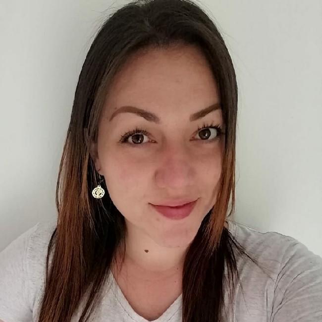 Z A.T. Jaqueline Ippolito