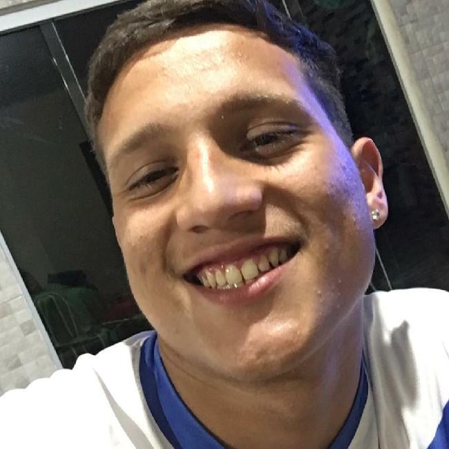 Roney de moraes