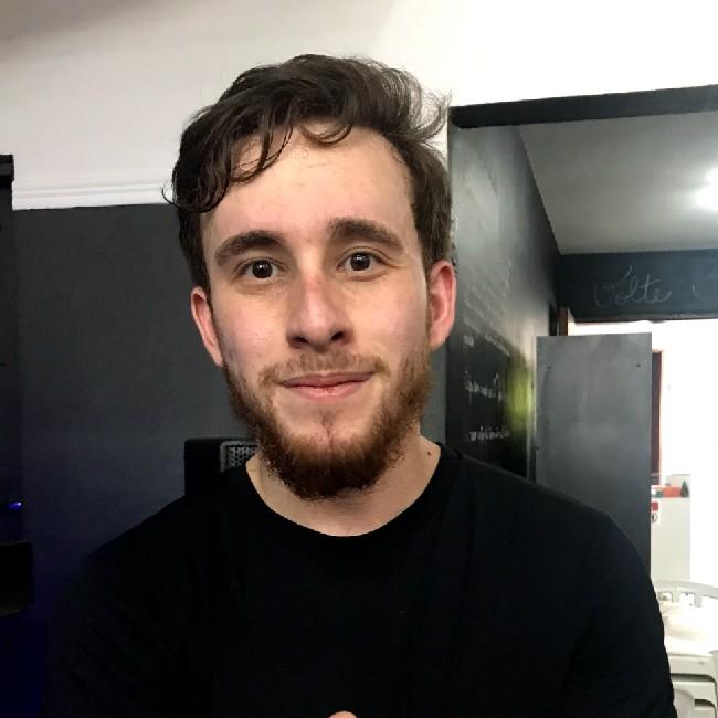 Caio Macedo