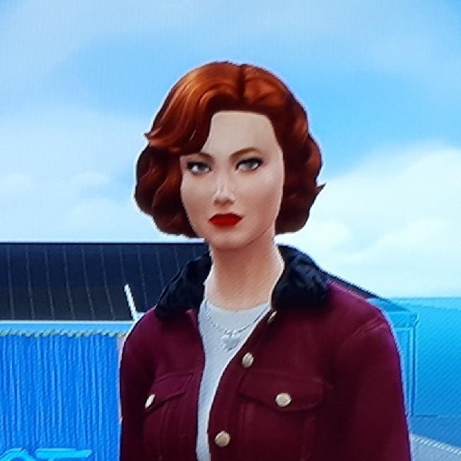 Elle Lyon