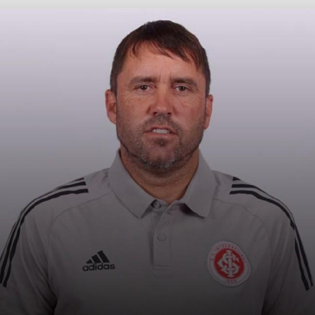 (T) Eduardo Coudet