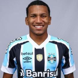 Léo Chú