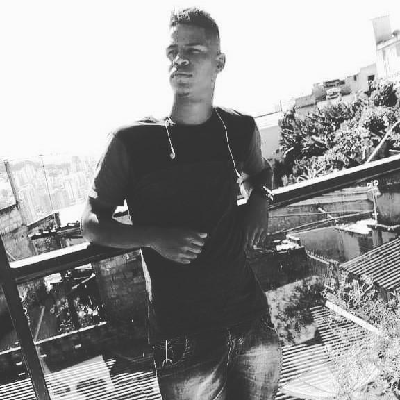 Theus