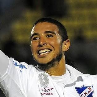 7- Diego Arismendi (meia)