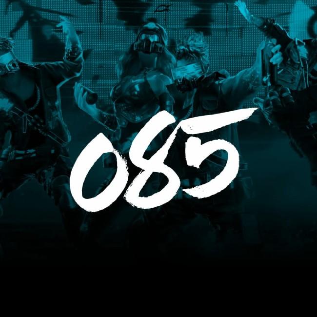 085
