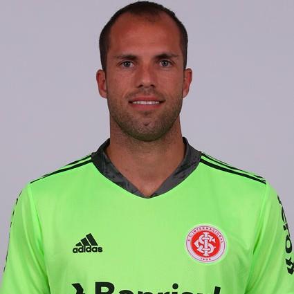 (G) Marcelo Lomba