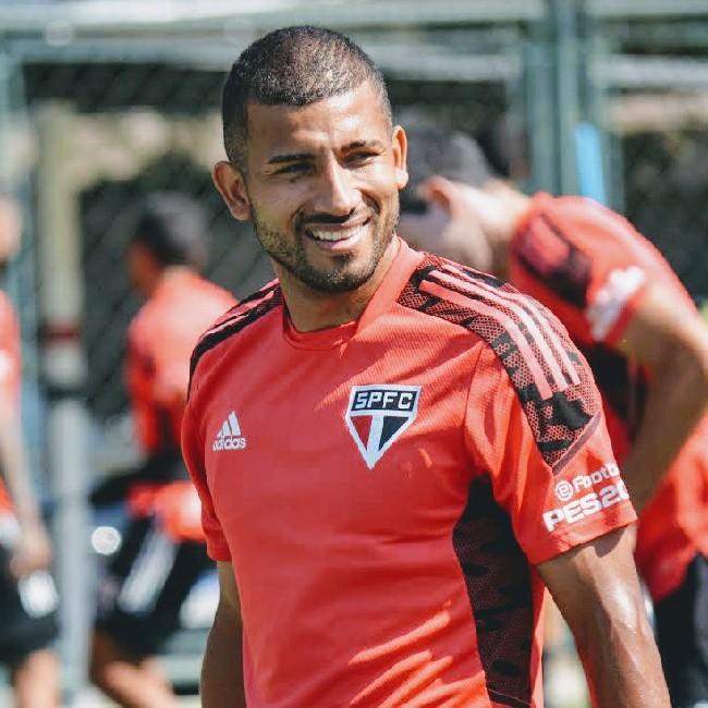 JOÃO ROJAS