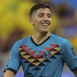 25- Santiago Caseres (volante)