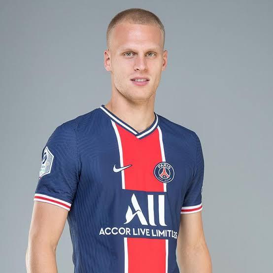 M. Bakker (LB)