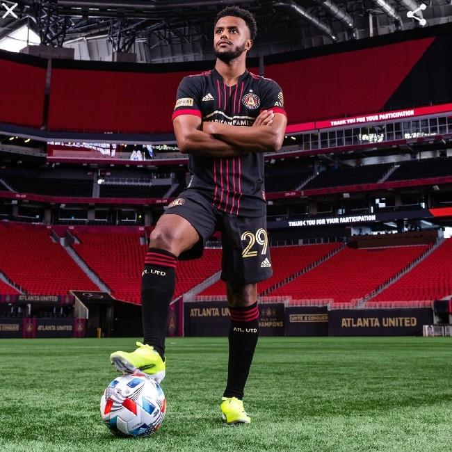 Mo Adams