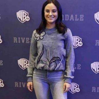 Camilla Mendes