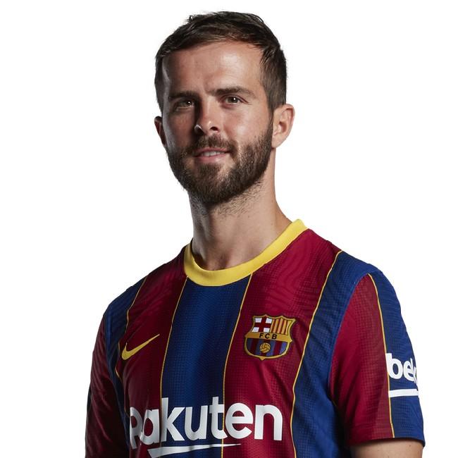 Miralem Pjanić (DMF)