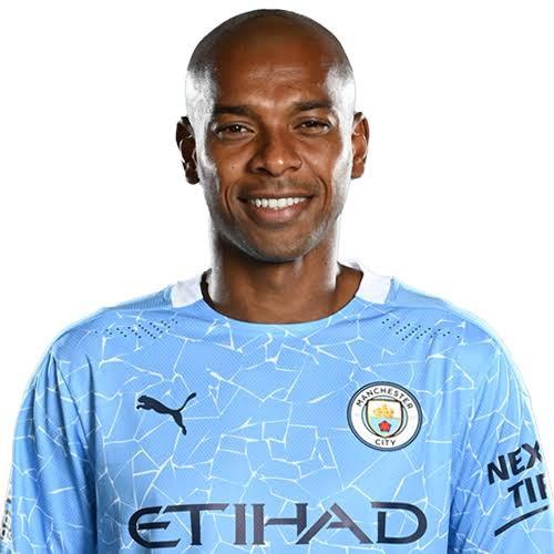 Fernandinho (DMF)