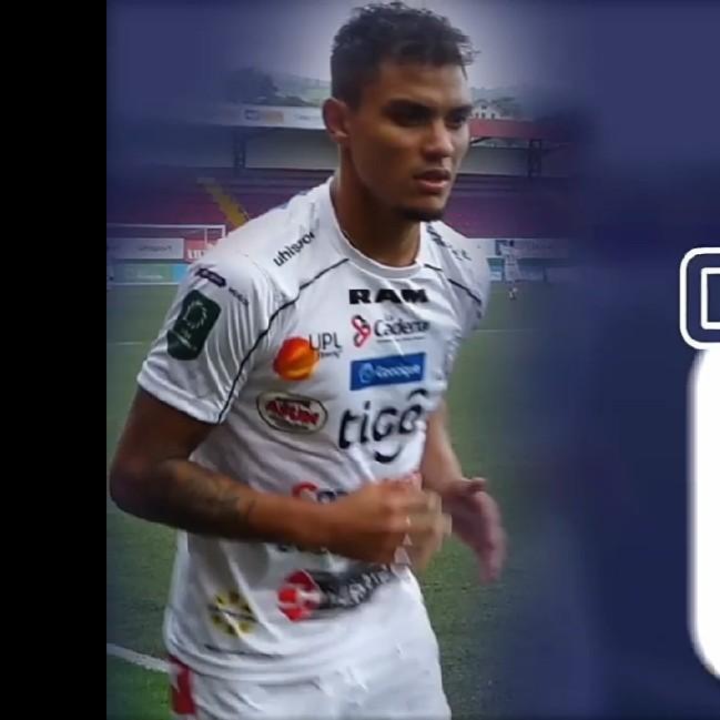 4 Erick Cabale