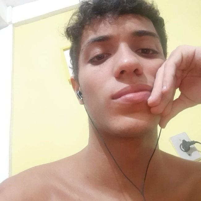 Lucasx Mz