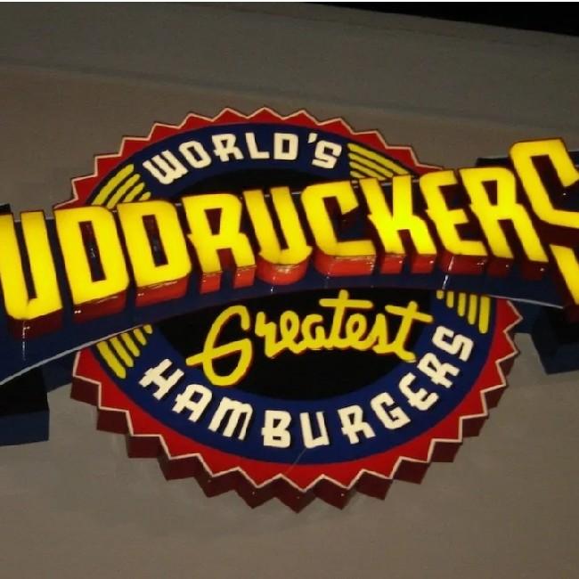 15 Fuddruckers