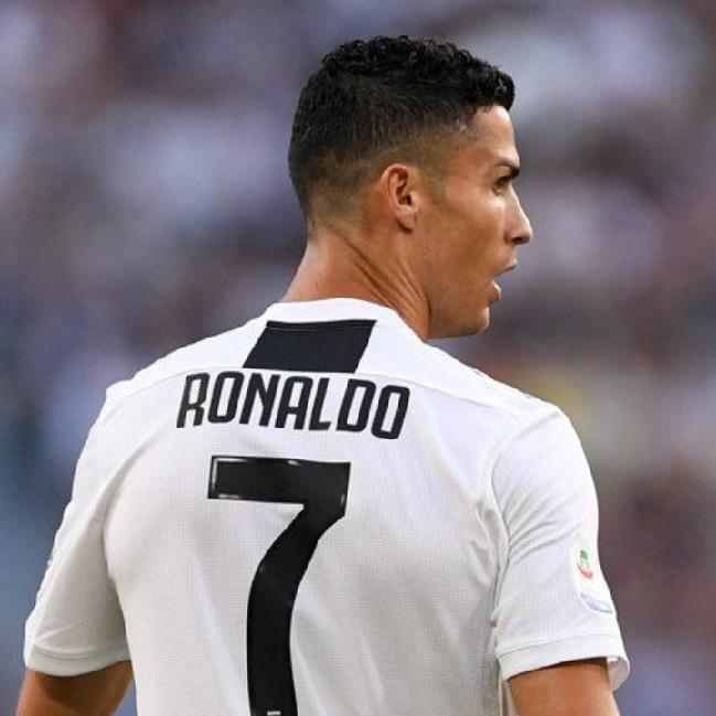 C.RONALDO