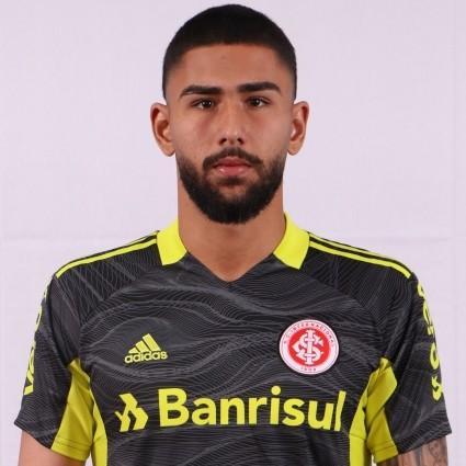 (G) Vitor Hugo