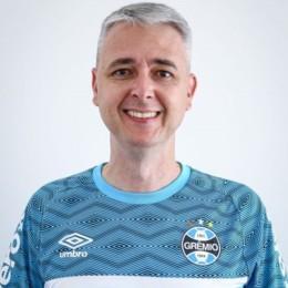 (T) Tiago Nunes