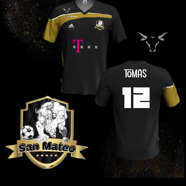 Tomás
