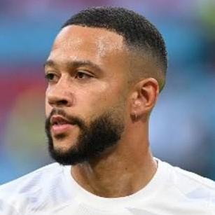 M. Depay