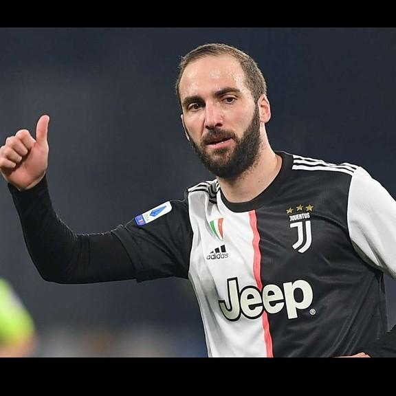 G.HIGUAIN