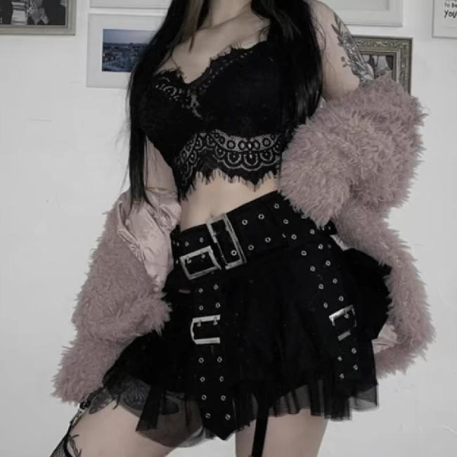 ༺𝓑𝓻𝓸𝓴𝓮𝓷 •𝘏𝘦𝘢𝘳𝘵༻