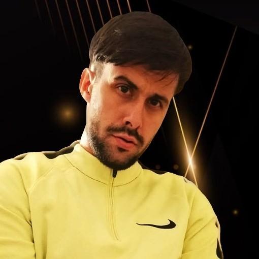 Chriszurita99 (Christian Martínez)