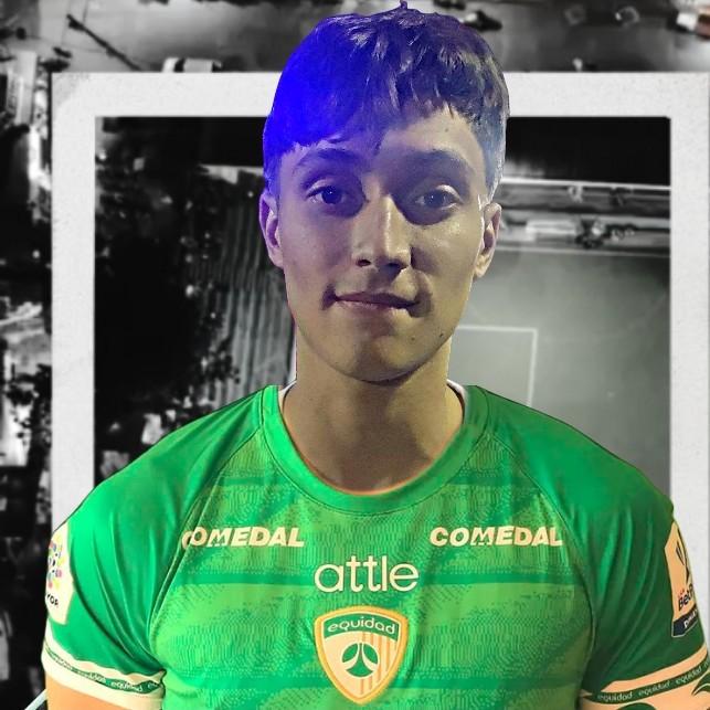 EMMANUEL VARGAS-32