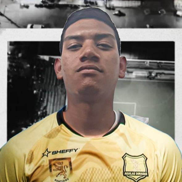 YONAIKER MARTÍNEZ 8