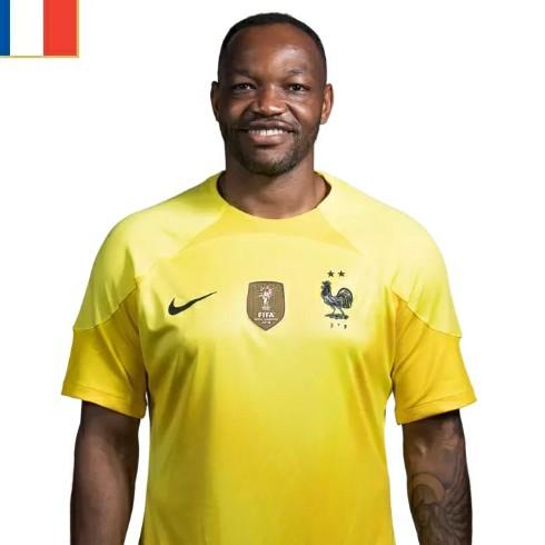 Mandanda, Steve