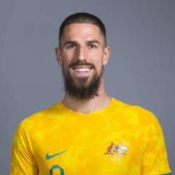 Milos Degenek